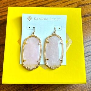 EUC Kendra Scott Danielle Earrings in Rose Quartz with gold frame
